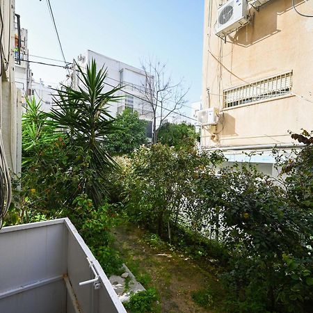 Nice 2Br Near Gordon Beach By Holyguest Tel Aviv Bagian luar foto