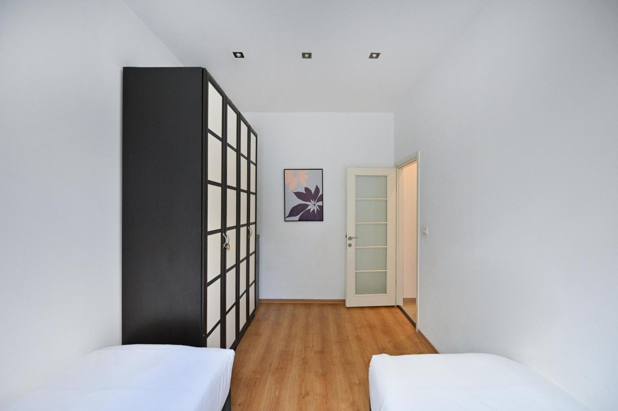 Nice 2Br Near Gordon Beach By Holyguest Tel Aviv Bagian luar foto