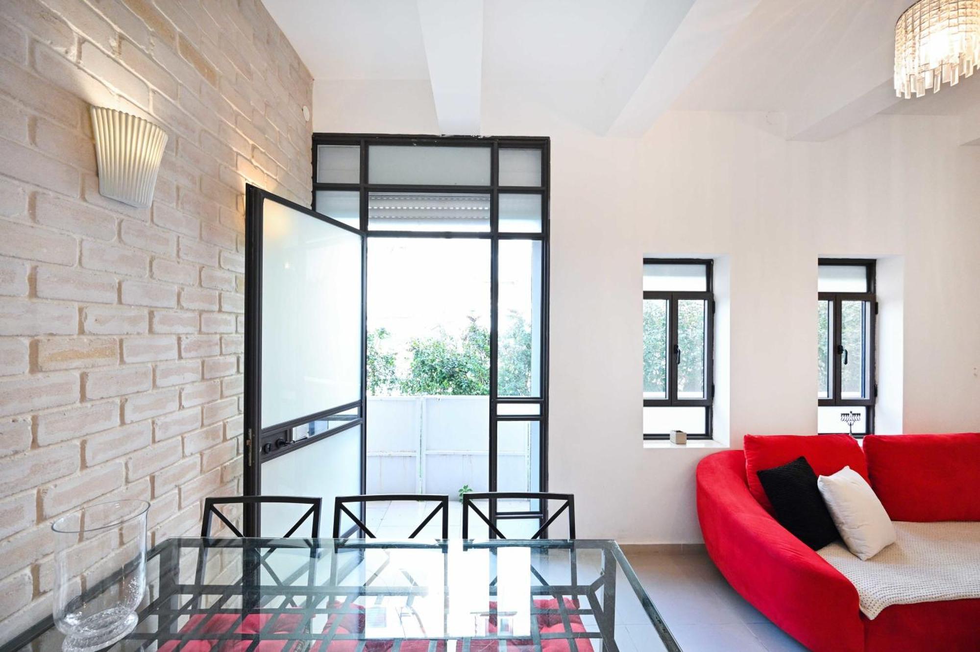 Nice 2Br Near Gordon Beach By Holyguest Tel Aviv Bagian luar foto
